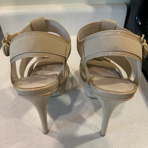 Nude suede platform pumps from ALDO. Used mildly. - Picture 6 of 16